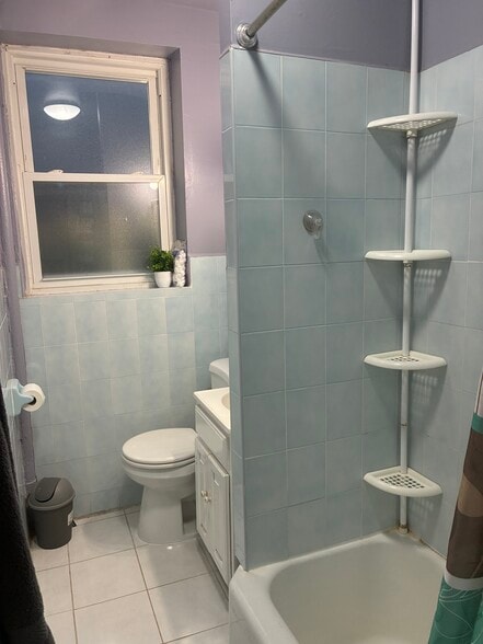 Building Photo - 1634 Summerfield St