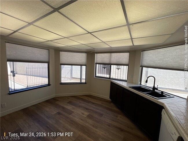 Building Photo - 2547 Egret Cir