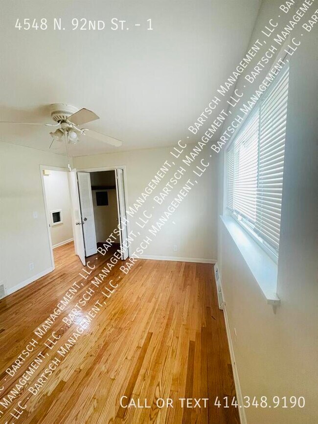 Building Photo - 4548-4562 N 92nd St