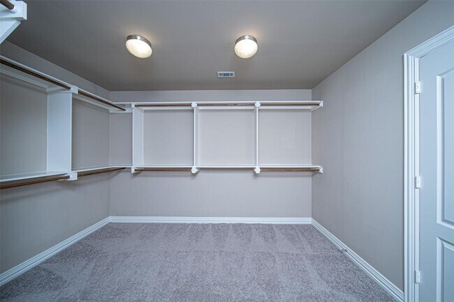 Building Photo - 13403 Preston Cliff Ct