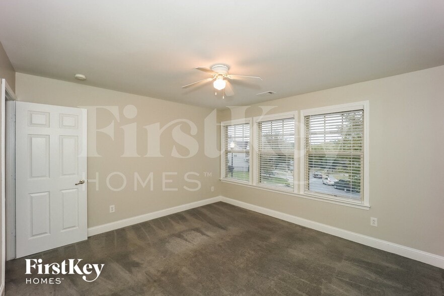 Building Photo - 100 Algerine Ct