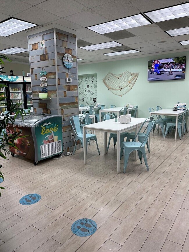 Building Photo - 3801 S Ocean Dr