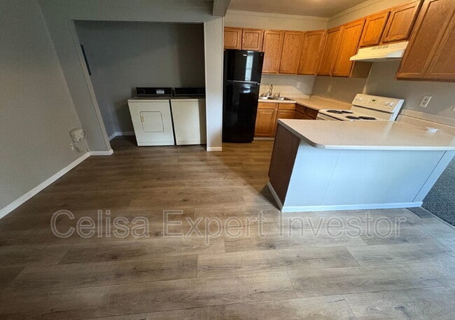 Building Photo - 404 Pursley Dr