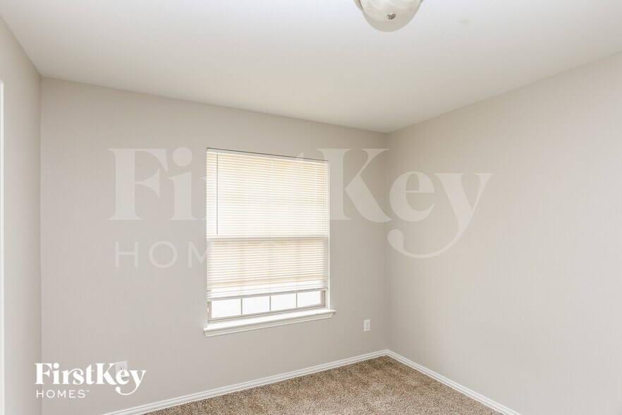Building Photo - 1206 Jewel Ln