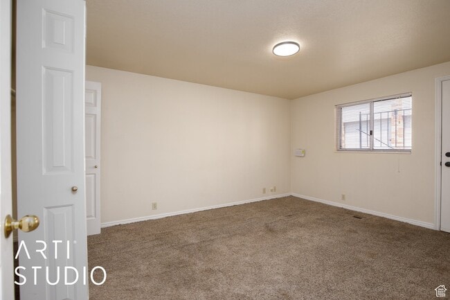 Building Photo - 1257 Vine St