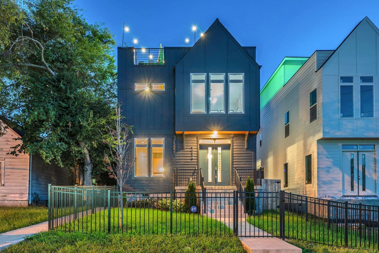 Building Photo - 4017 Indiana Ave