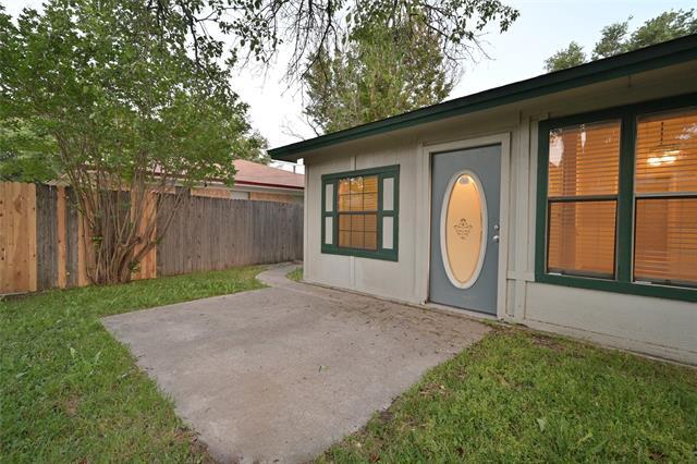 Building Photo - 4107 Pyracantha Dr