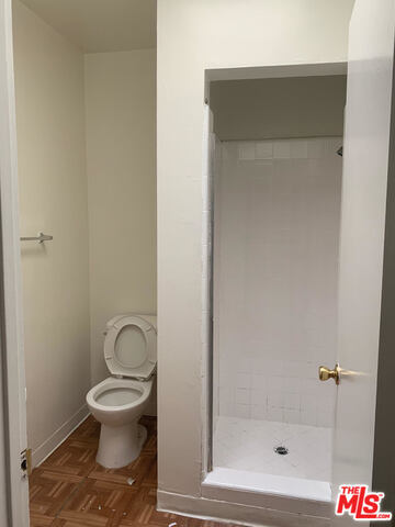 Building Photo - 832 S Gramercy Pl