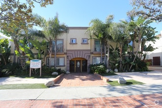 Building Photo - cla372