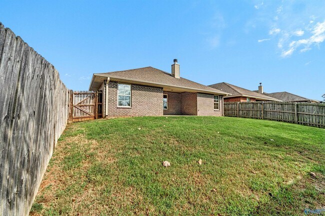 Building Photo - 130 Tybee Dr