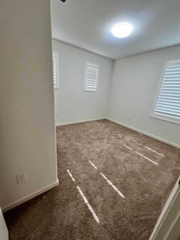 Building Photo - 1435 W Woodward Ave