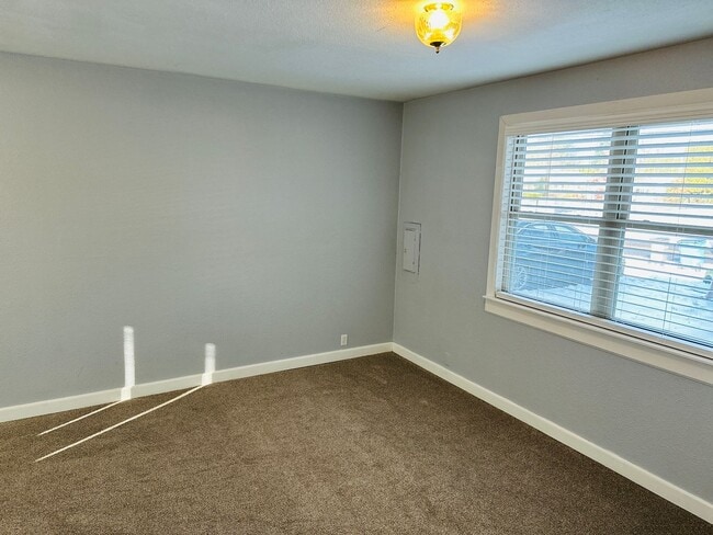 Building Photo - Charming Updated Home Centrally Located