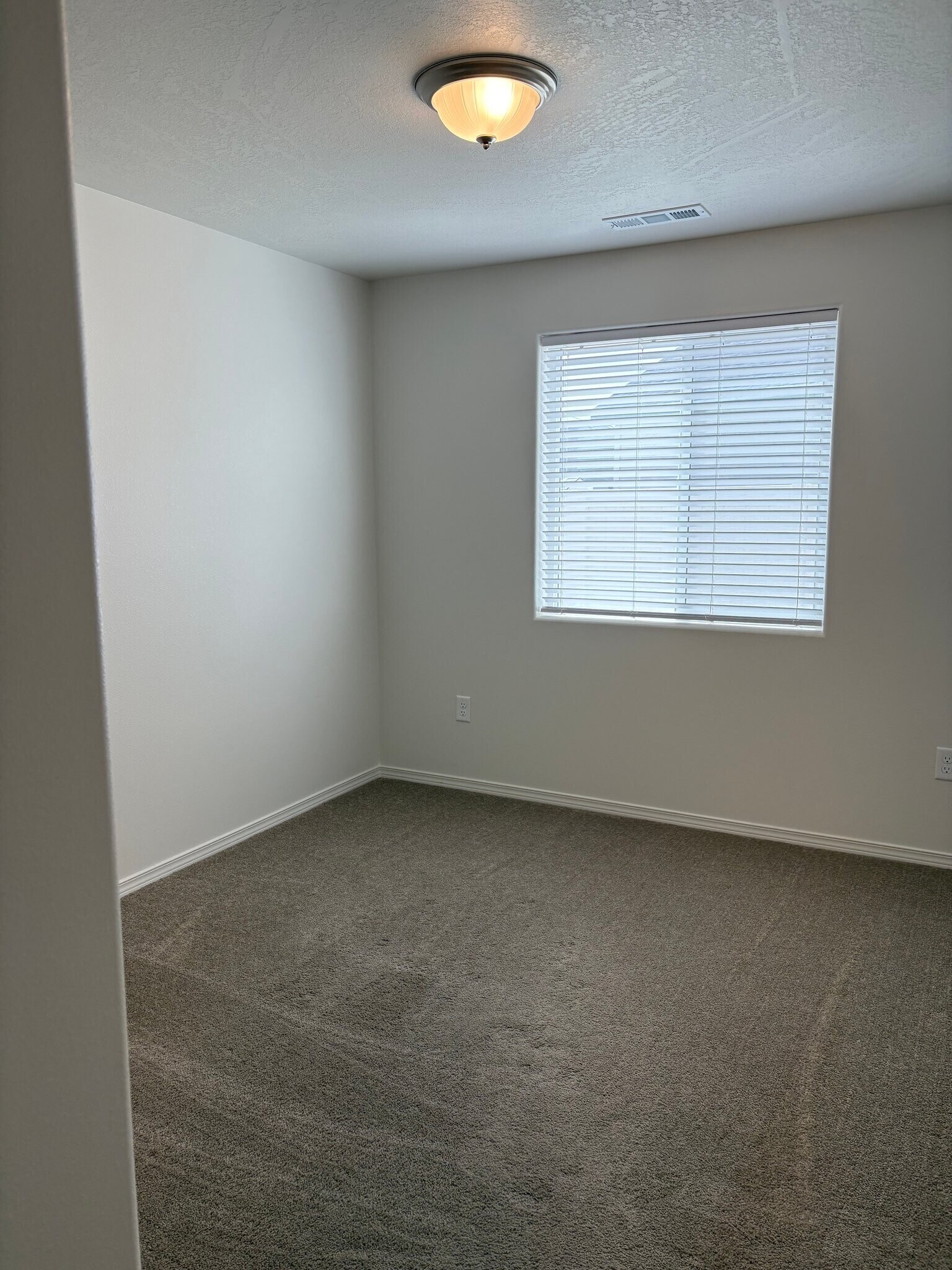 Building Photo - 4213 W Wood Ct