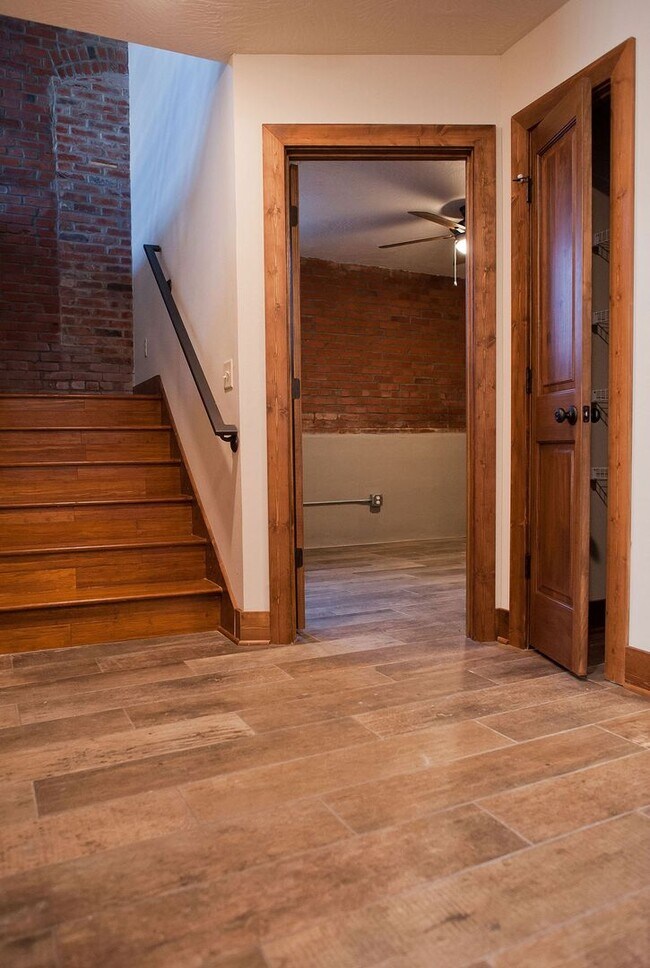 Building Photo - Union Biscuit West - 106