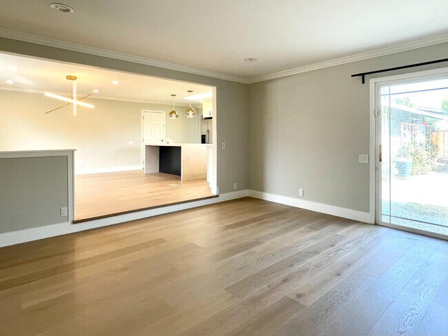 Building Photo - 1481 Lemos Ln