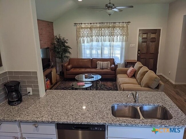 Building Photo - 254 Ridgerock Dr