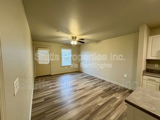 Building Photo - 104 Spindle Ct