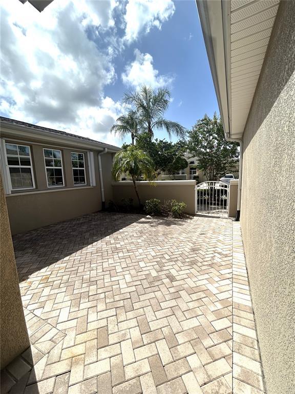 Building Photo - 2433 Kensington Greens Dr