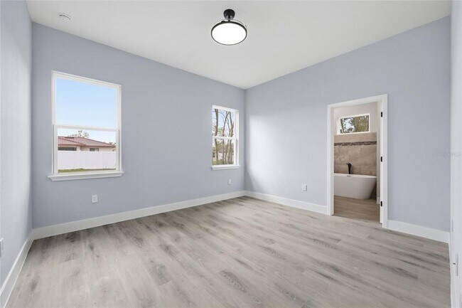 Building Photo - 4444 SW 151st Pl