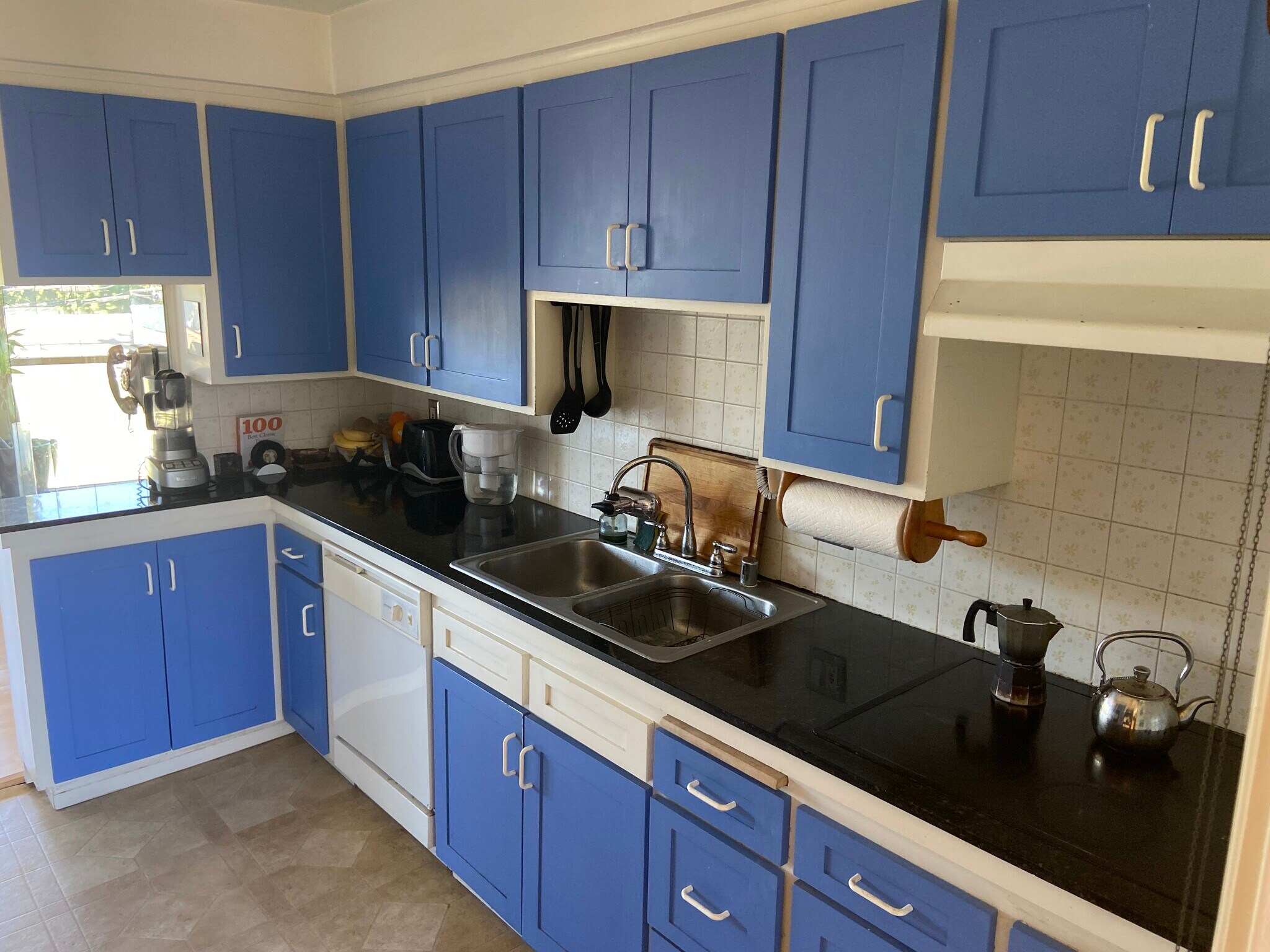 Building Photo - 6601 Springpark Ave