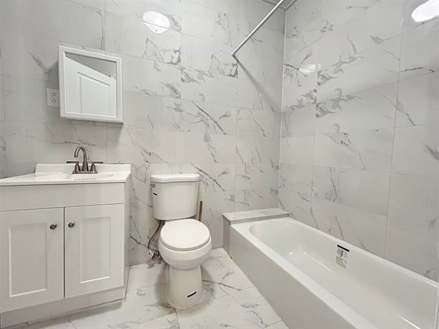 Building Photo - 273 Avenue C