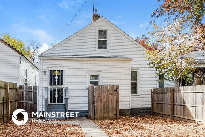 Building Photo - 1105 S 32nd St