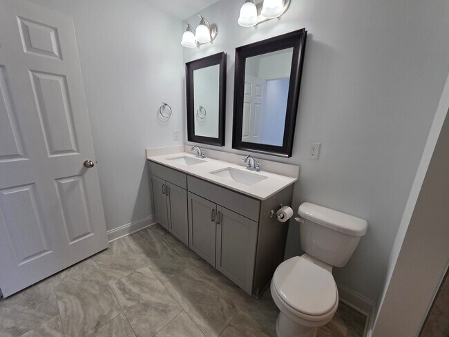 Building Photo - 3-Bedroom Townhome with Bonus Room & Resort-Style Amenities -No Pets