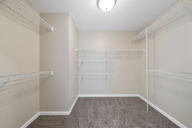 Building Photo - 1227 Brigade Dr