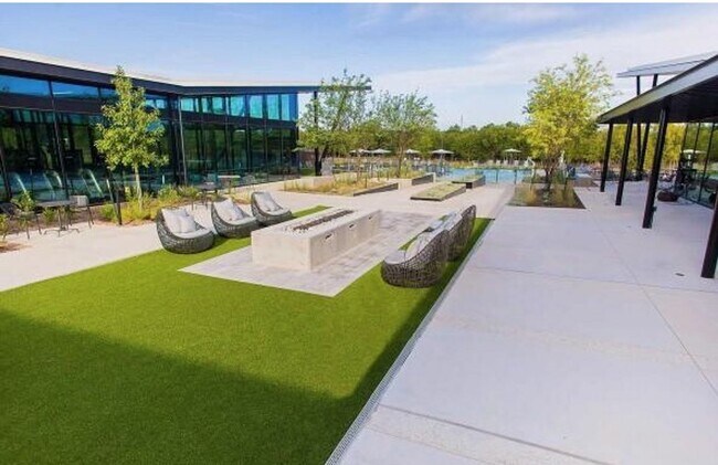 Building Photo - 7400 Travertine Spring Dr