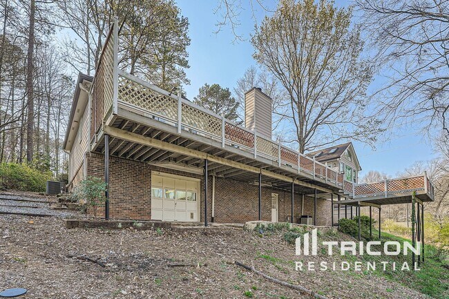 Building Photo - 1366 Oleander Dr SW
