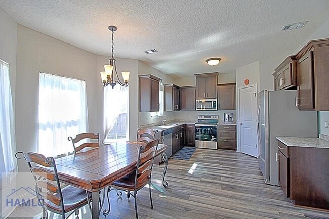 Building Photo - 430 Rutledge Dr
