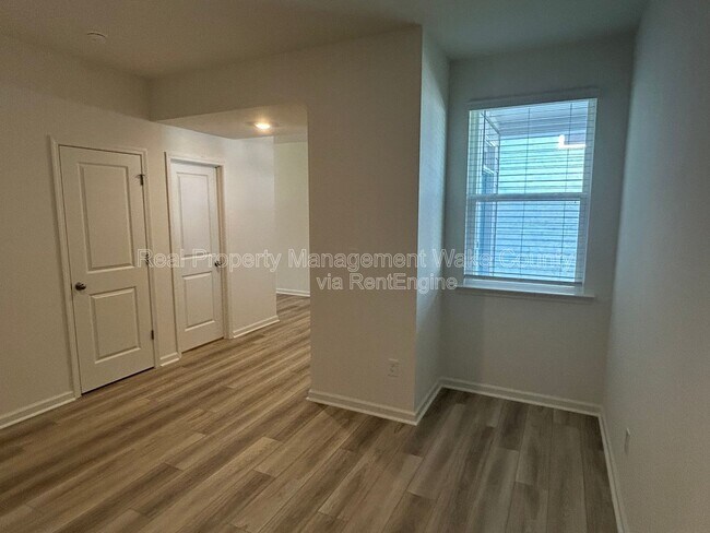 Building Photo - 2632 Pivot Rdg Dr