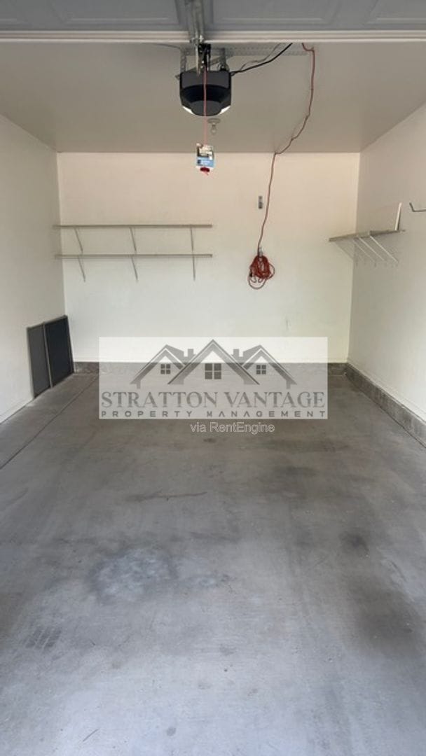 Building Photo - 1351 N Pleasant Dr