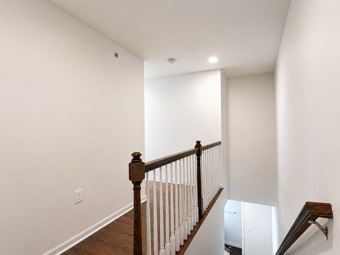 Building Photo - 708 Mayer Pl