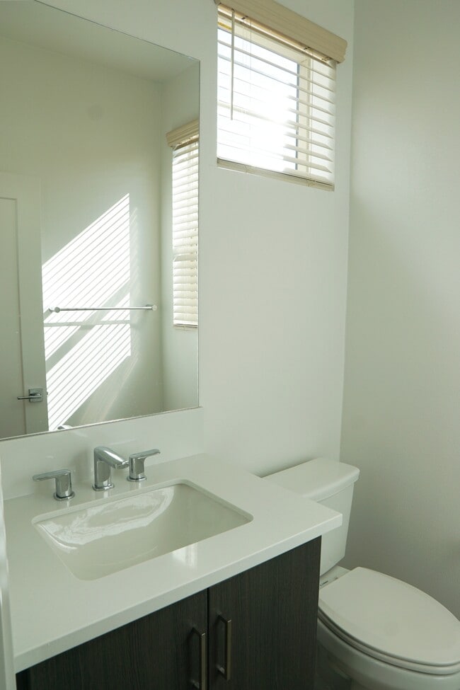 Building Photo - 74371 Nichols Dr