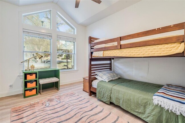 Building Photo - 106 Rupen Ct