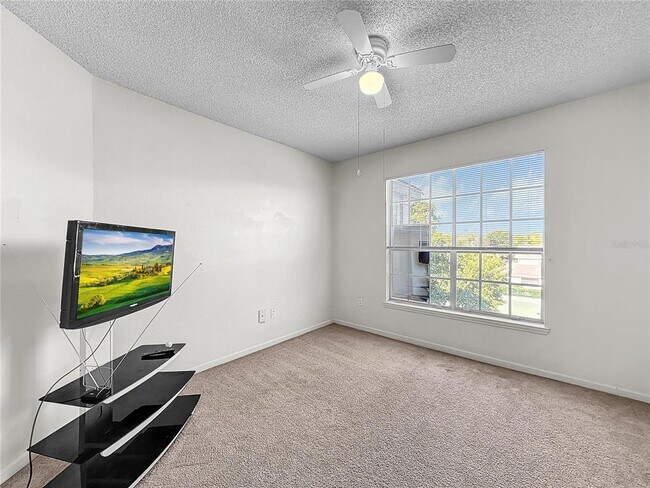 Building Photo - 13025 Mulberry Park Dr