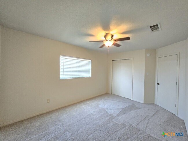 Building Photo - 4407 Paintbrush Dr