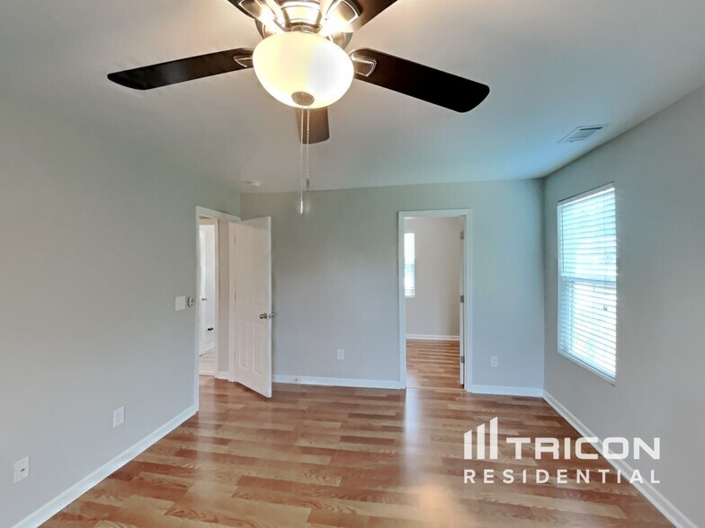 Building Photo - 108 Alred Cir