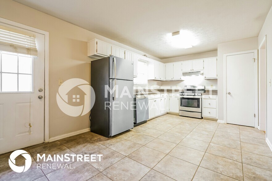 Building Photo - 315 Bakers Bridge Cir