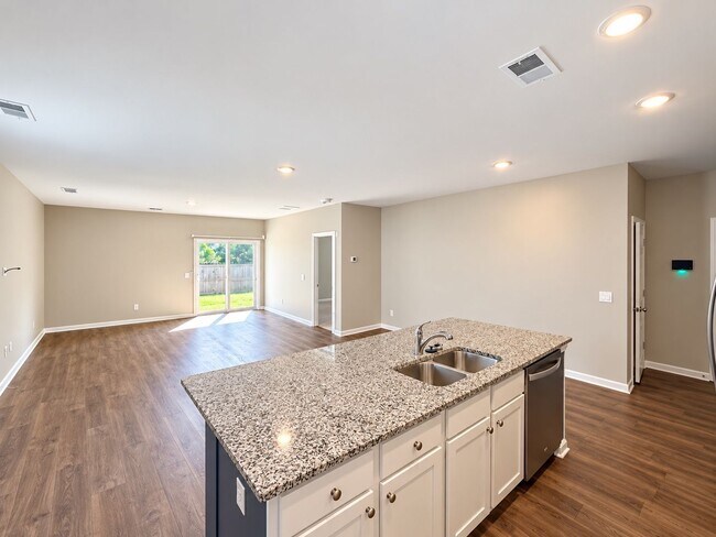 Building Photo - 833 Kirby Ct
