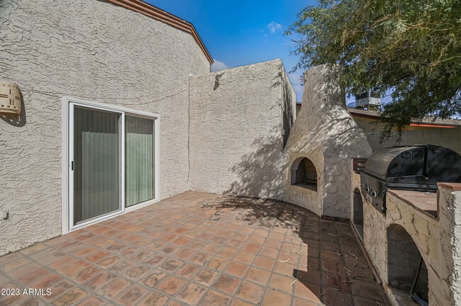 Building Photo - 7725 E Rovey Ave