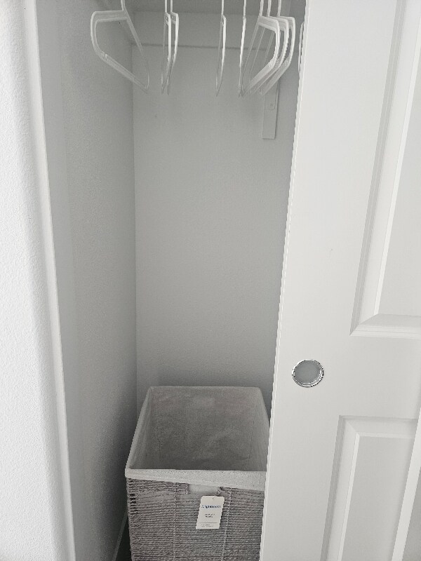 Building Photo - 614 Somi Ct