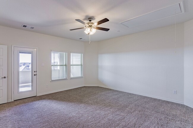 Building Photo - 326 Shasta Dr