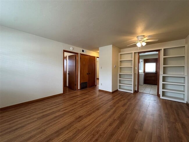 Building Photo - 500 Stinson St