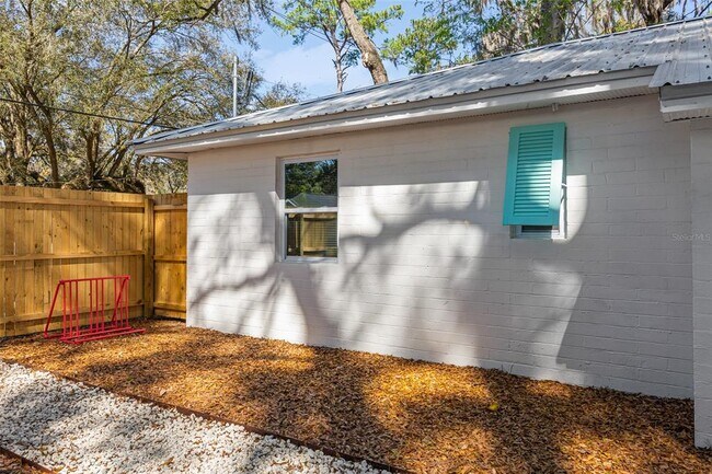 Building Photo - 1435 NW 7th Ave