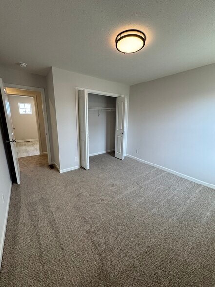 Building Photo - 9505 S 181st St