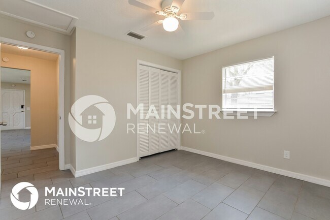 Building Photo - 540 Charles Ave