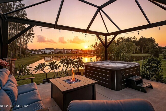 Building Photo - 105 Meadow Creek Dr