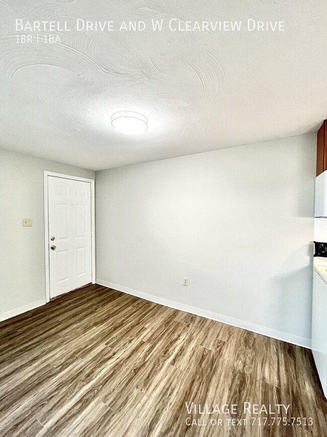 Building Photo - Newly-remodeled 1-Bed Convenient to I-83 &...